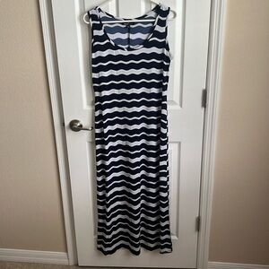 Ronni Nicole maxi dress‎ size medium